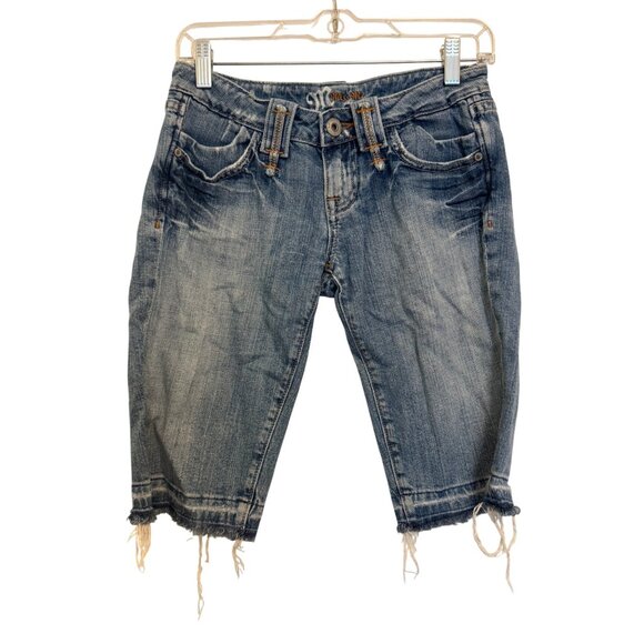 Miss Me Womens Distressed Denim Bermuda Shorts Frayed Hem Size 26 Blue Stretch C - Picture 2 of 8